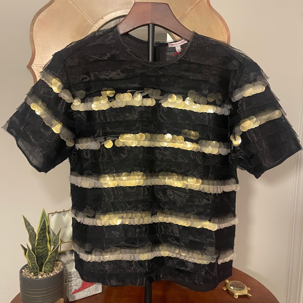 Frances Valentine Laine Black & Gold Textured Mesh Sequin Top NYE Night Out - Picture 3 of 17